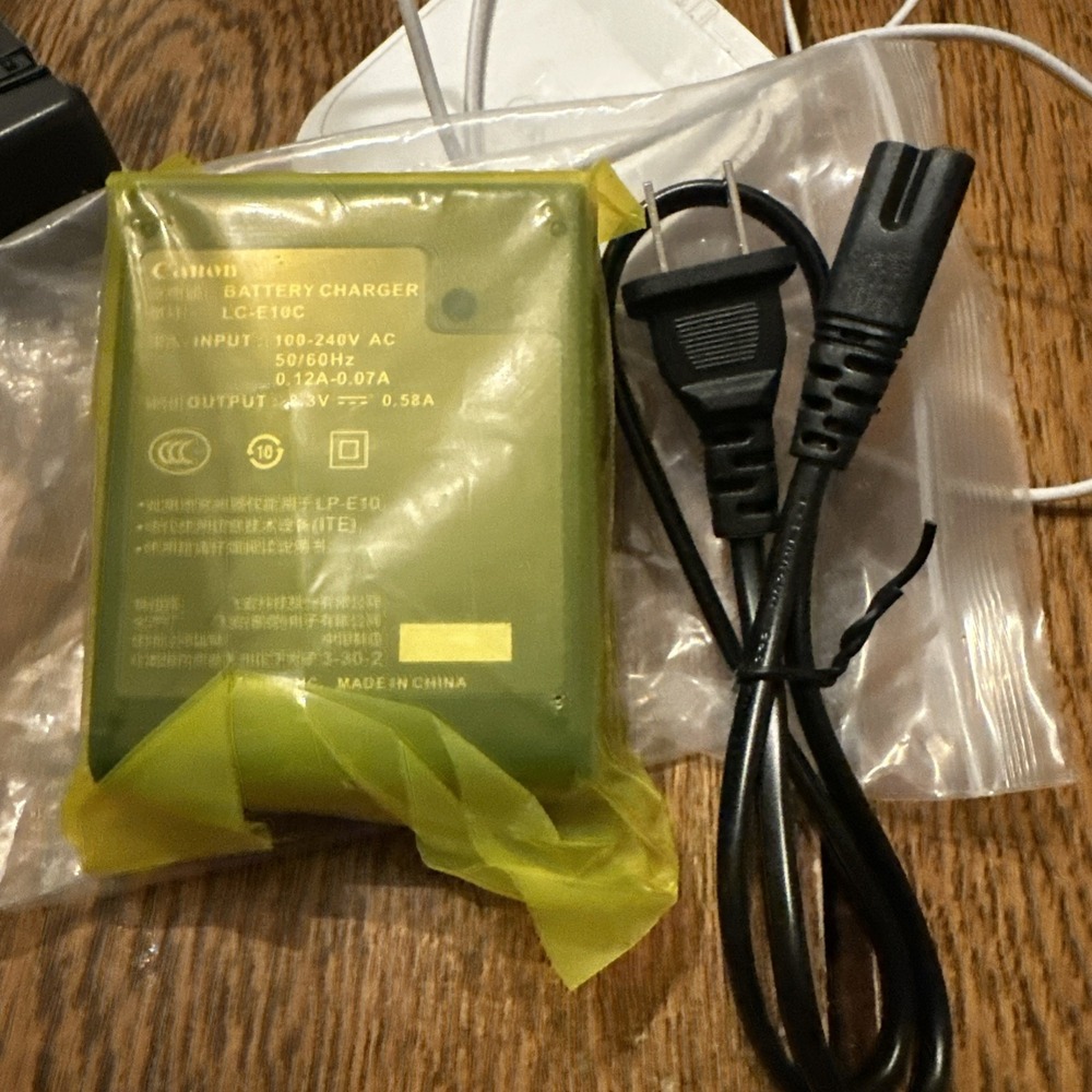 Battery Charger LC-E10C for Canon